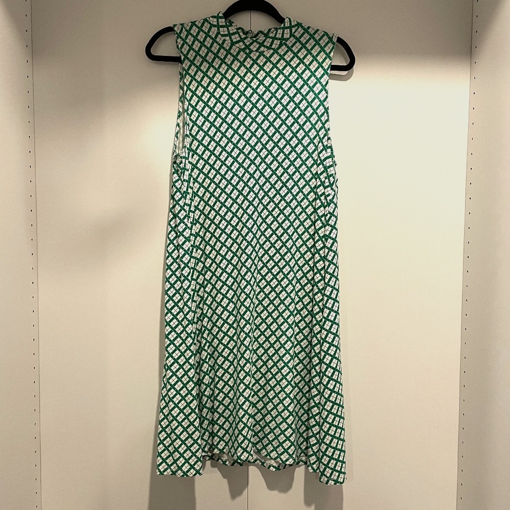 Green and White dress size XL